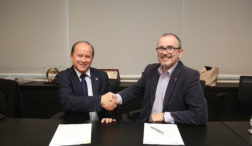 Reitor do Mackenzie cumprimenta CEO da universidade de Coventry