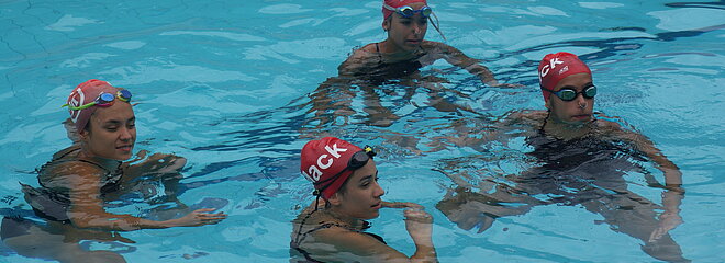 Equipe de nado sincronizado do Mackenzie Brasília.