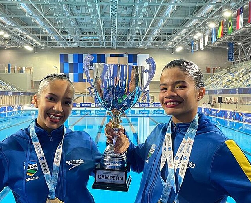 As alunas do CPMB, Alice Tenorio e Ana Clara Machado. As alunas do CPMB, Alice Tenorio e Ana Clara Machado.