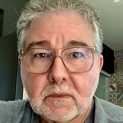 Prof. Esp. Renato Gianolla