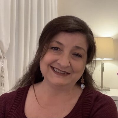 Profa. Dra. Élida Jacomini Nunes