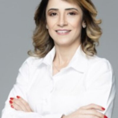 Professora Camila Santos