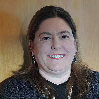 Profa. Dra. Liliane Cristina Segura