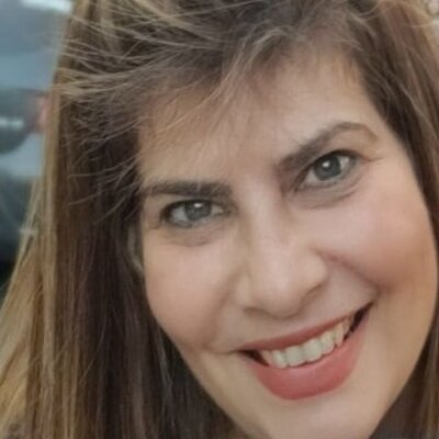 Profa. Dra. Claudia Vasconcellos Silva