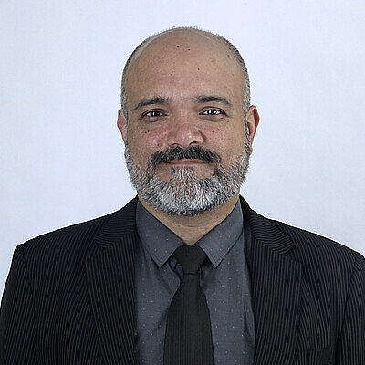 Prof. Ms. Valdir Luciano Pfeifer da Silva