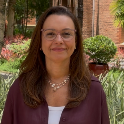 Profª Drª Márcia de Oliveira Regis