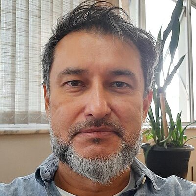 Prof. Me. André Nozawa Britto