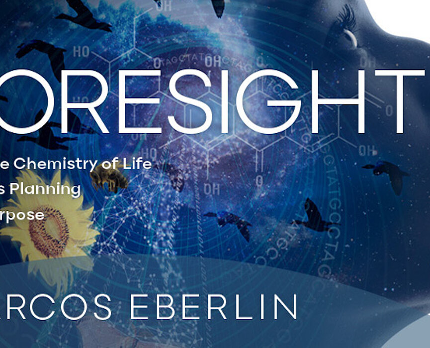 Capa do livro foresight - com tons azulados mostrando recortes de figuras humanas, plantas e animais marinhos