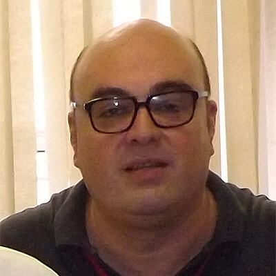 Prof. Dr. Edson de Almeida Rego Barros