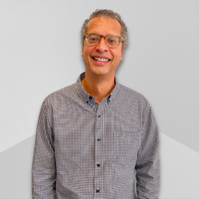 Prof. dr. Elizeu Coutinho de Macedo Prof. dr. Elizeu Coutinho de Macedo