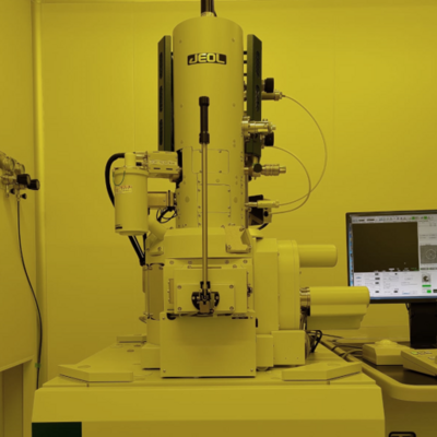 Microscópio eletrônico de varredura por emissão de campo – JEOL (modelo JSM 7800F)