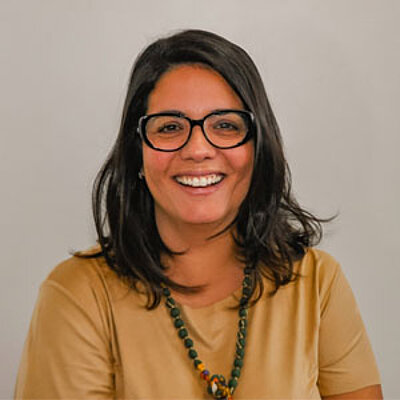 Prof.ª Camila Cruz Rodrigues Ph.D