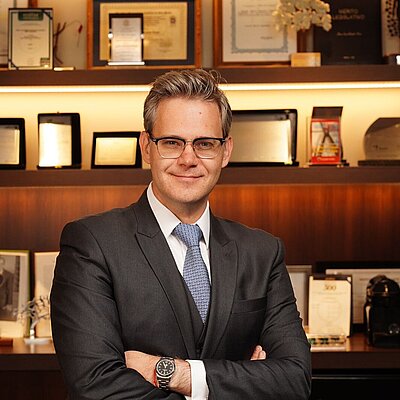 Prof. Dr. Vanderlei Garcia Junior