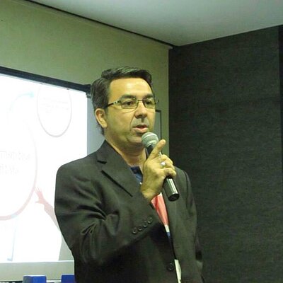 Prof. Dr. Lamartine Gaspar de Oliveira Prof. Dr. Lamartine Gaspar de Oliveira