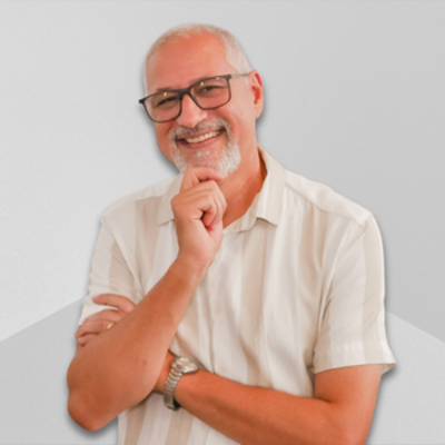 Prof. Dr. Marcelo Moreira Neumann Prof. Dr. Marcelo Moreira Neumann