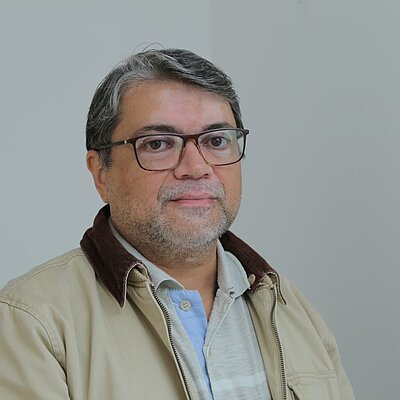 Prof. Dr. Sérgio Ribeiro Santos 