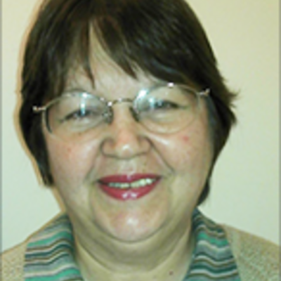 Profa. Maria C. Lage