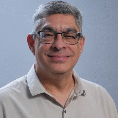 Prof. Dr. Cláudio Luís Carvalho Larieira