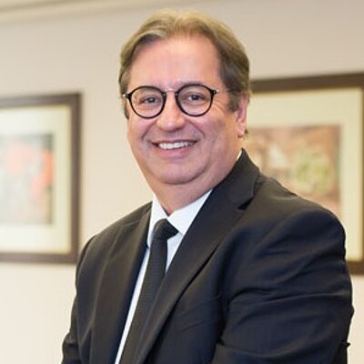 Prof. Dr. Sólon Cunha
