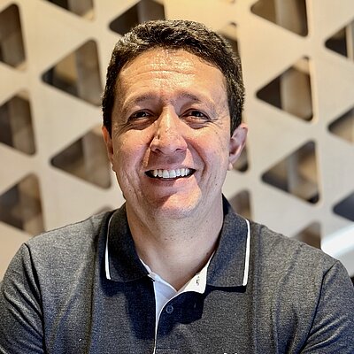 Prof. Dr. Gustavo Moreira Calixto Prof. Dr. Gustavo Moreira Calixto