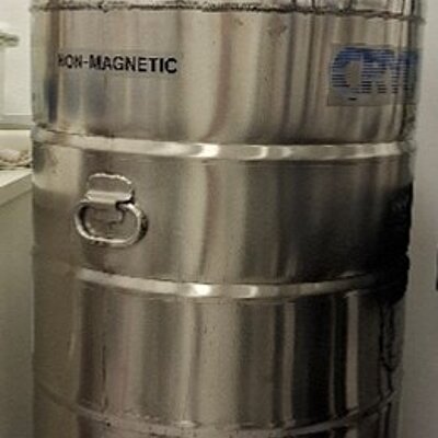 Dewar de hélio líquido