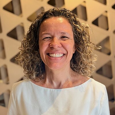 Profª. Drª. Daniela Vieira Cunha Profª. Drª. Daniela Vieira Cunha