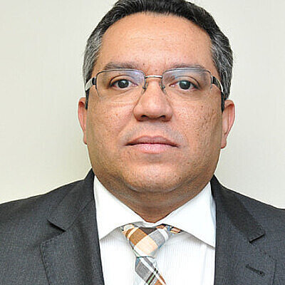 Dr. Antônio César de Araújo Freitas