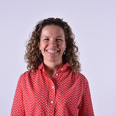 Prof. Dr. Daniela Vieira Cunha 