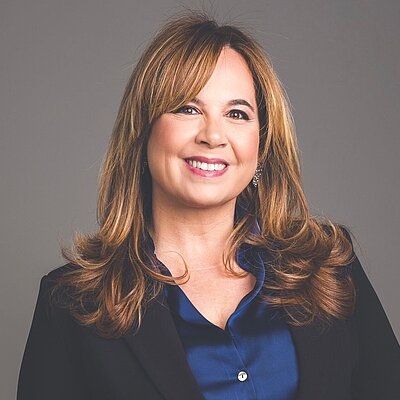 Profa. Dra. Cácia Campos Pimentel