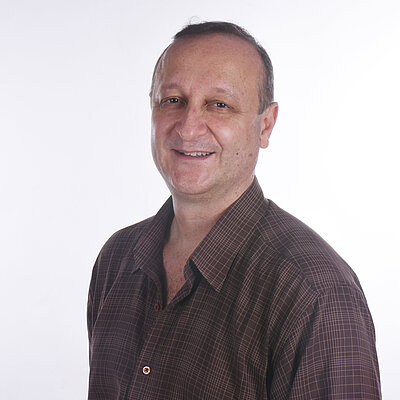 Prof. Dr. Leandro Tadeu Novi