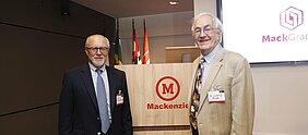 Walter Bardenwerper e Richard Roe.