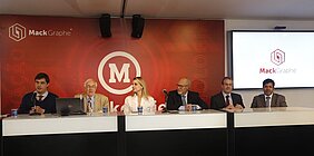 Pedro Buck, Richard Roe, Regina Jorgeti, Walter Bardenwerper, André Pagani e Jouberto Cavalcante na bancada.