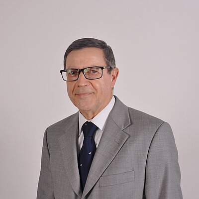 Prof:  Dr. Marco Antonio de Barros 