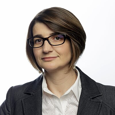 Profa. Ms. Alessandra Segatelli
