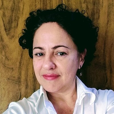 Profª. Drª. Patricia Pereira Martins Profª. Drª. Patricia Pereira Martins