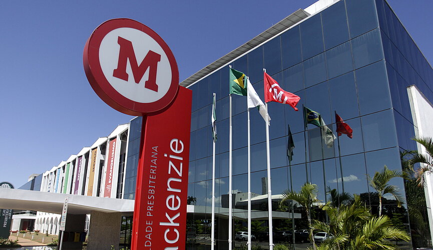 Imagem da fachada da Faculdade Presbiteriana Mackenzie Brasília