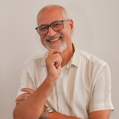 Prof. Dr. Marcelo Moreira Neumann 