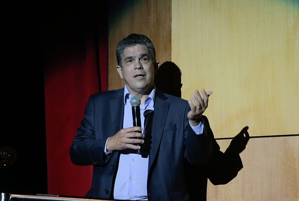Reitor da UPM, Marco Tullio de Castro Vasconcelos na apresentação.