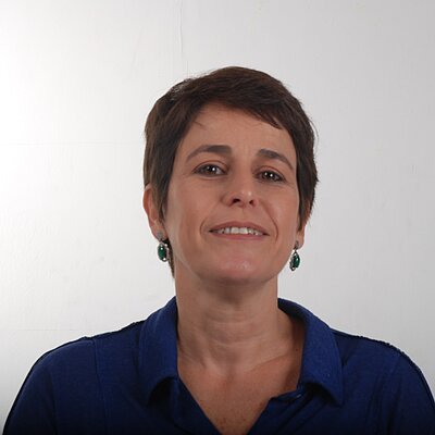 Prof. Ms. Ana Claudia Rossi