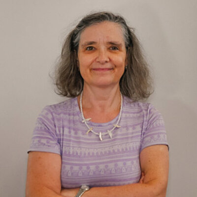 Prof.ª Oriana Aparecida Fávero Ph.D