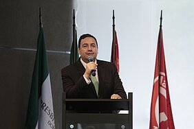 O professor Felipe Chiarello na Recepção aos Pais.