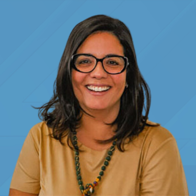Profa. Dra. Camila Cruz 