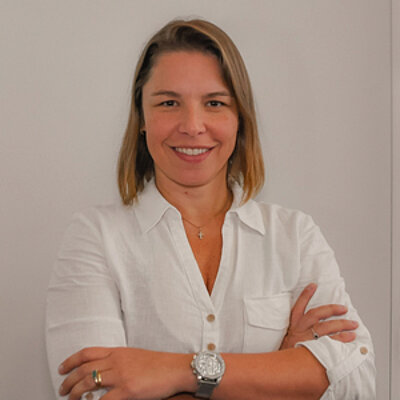 Prof.ª Dra. Camila Sacchelli Ramos