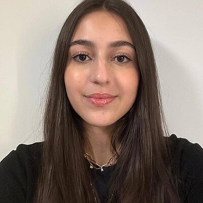 Clara Nastrini da Cunha Oliveira