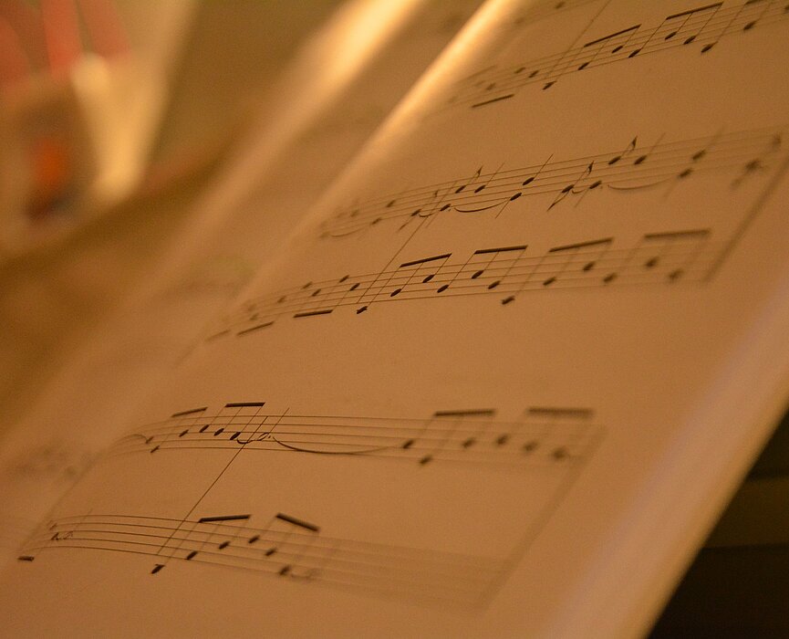 Imagem de uma partitura. 