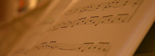 Imagem de uma partitura. 