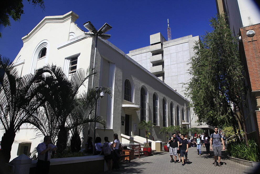 Quadra tombada pelo patrimônios histórico, campus Higienópolis.