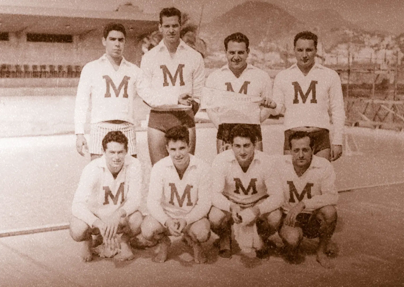 Equipe de natação do Mackenzie, durante a competição esportiva MAC-NAV. 1958