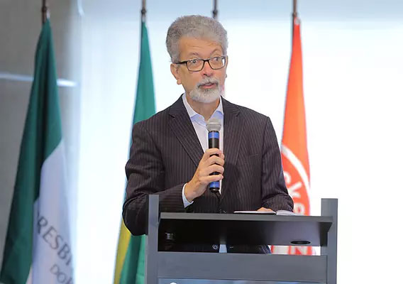 Cleverson Pereira de Almeida