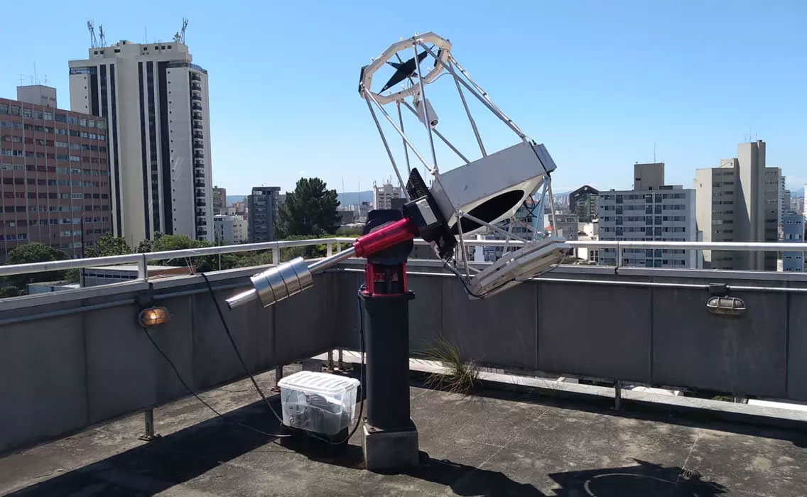 Telescópio desenvolvido pelo CRAAM